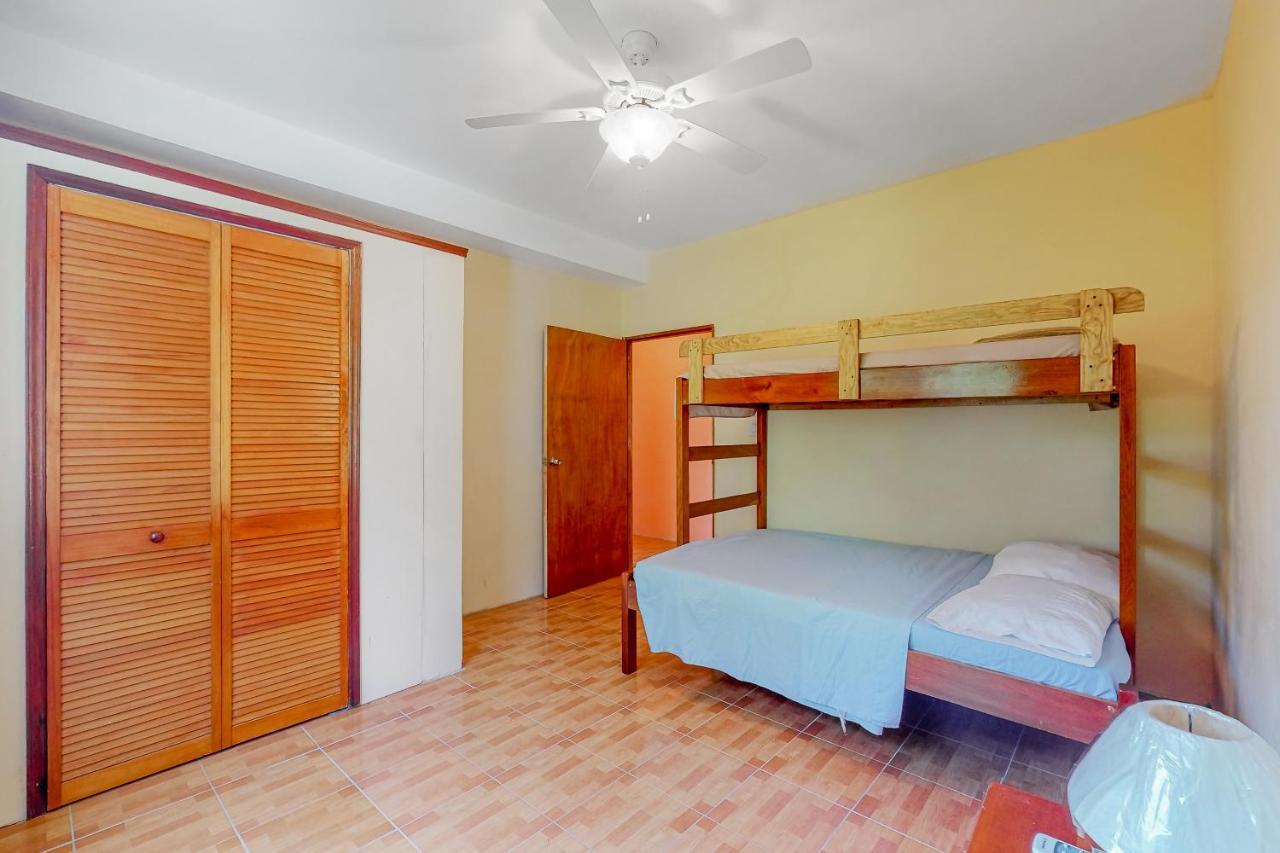 Ferienwohnung De Real Macaw Caye Caulker Exterior foto